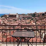 Location Old Town Lucic *