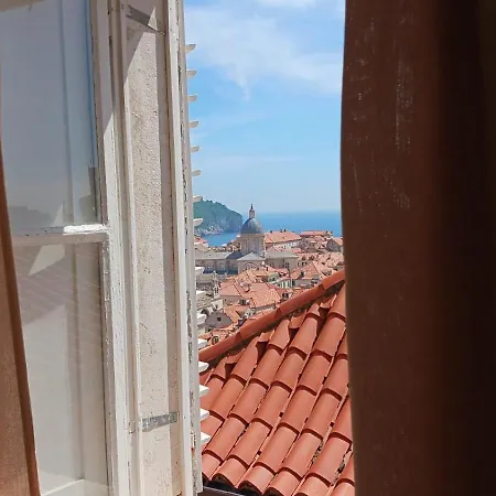 Location Old Town Lucic Apartament *