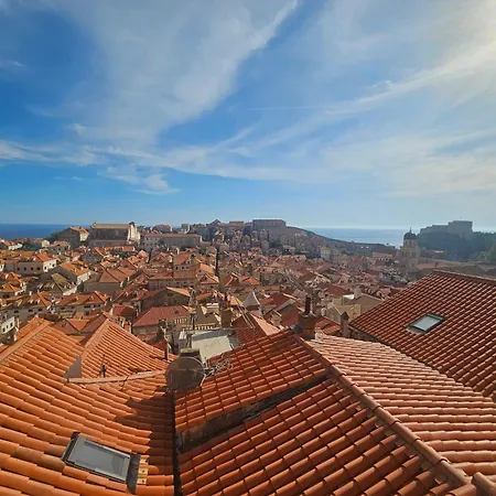 Location Old Town Lucic *