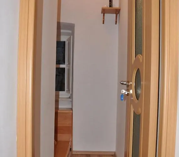 Location Old Town Lucic *