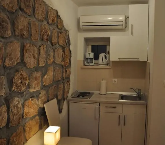 Location Old Town Lucic *