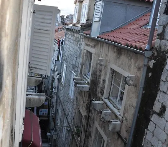 Location Old Town Lucic 杜布罗夫尼克