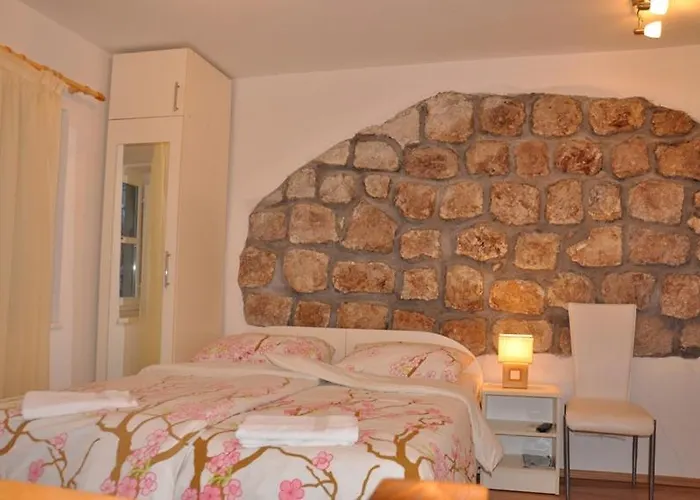 Location Old Town Lucic