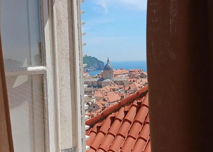 Location Old Town Lucic Apartment *