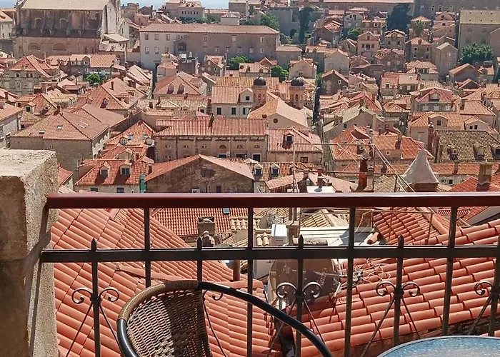 Location Old Town Lucic