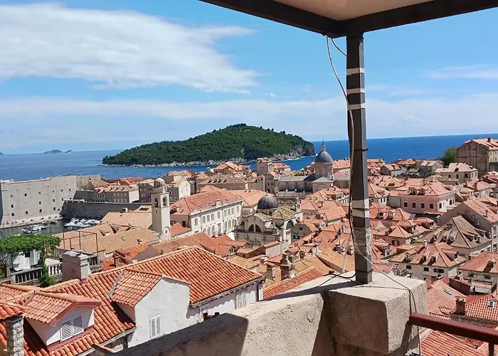 Location Old Town Lucic *