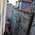 Location Old Town Lucic Dubrovnik