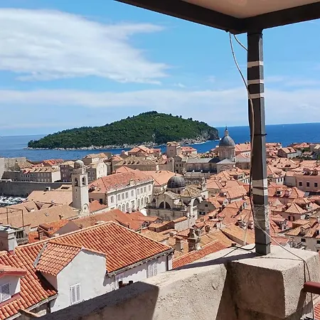 Location Old Town Lucic *